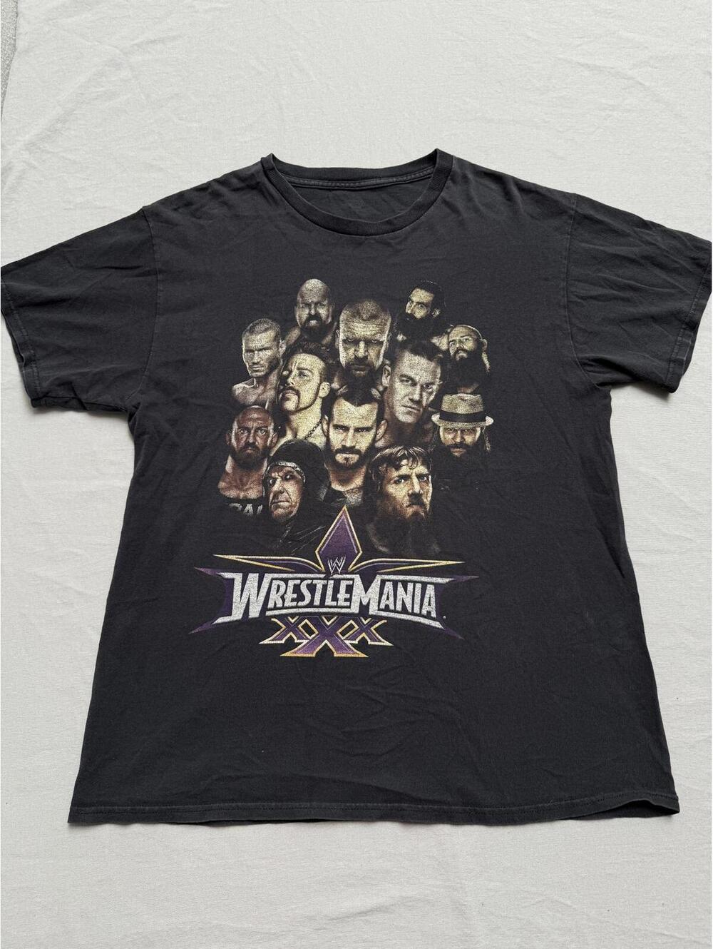 Faded WWE Wrestlemania XXX T-shirt Undertaker Daniel Brayn L